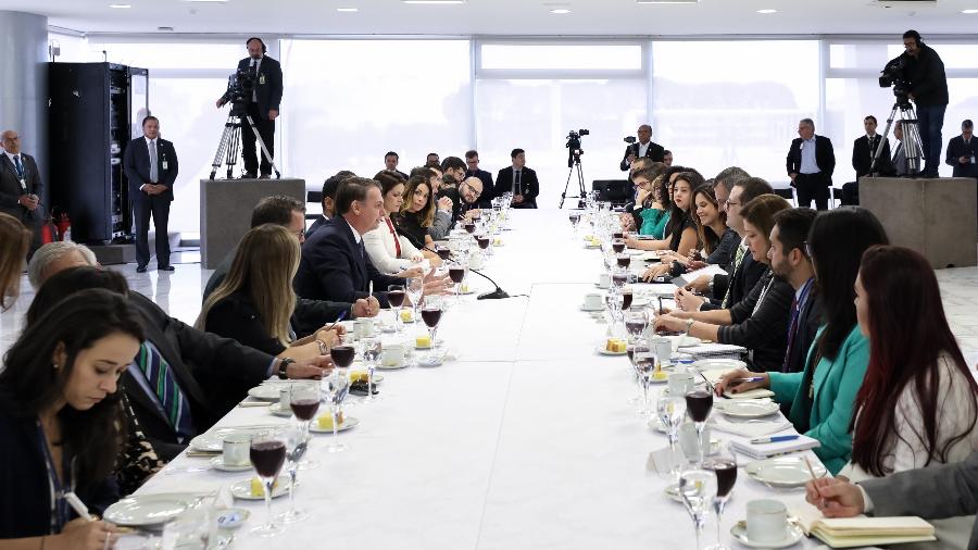 Jair Bolsonaro ofereceu cafré da manhã a jornalistas em Brasília